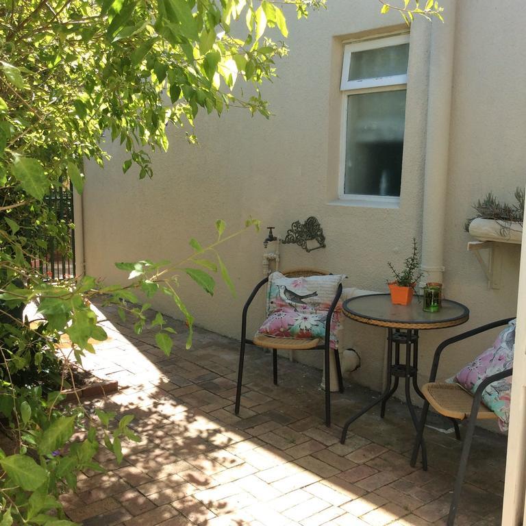 On Broadwalk Cottage Cape Town Eksteriør bilde